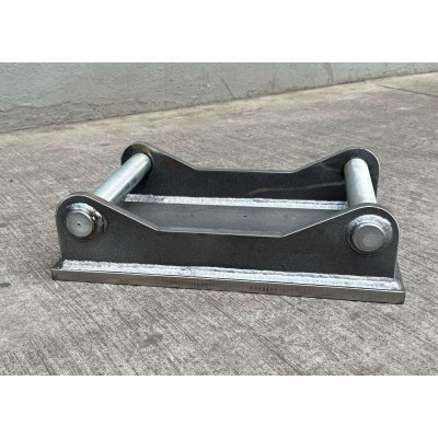 Adapter compatible with the Volvo system- S60 with base plate